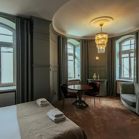 Feriested Zamek & 4*